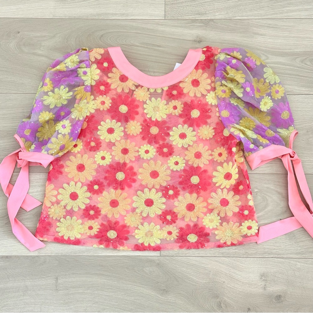 NWOT | Queen of Sparkles | Floral Mesh Top with Puff Sleeves